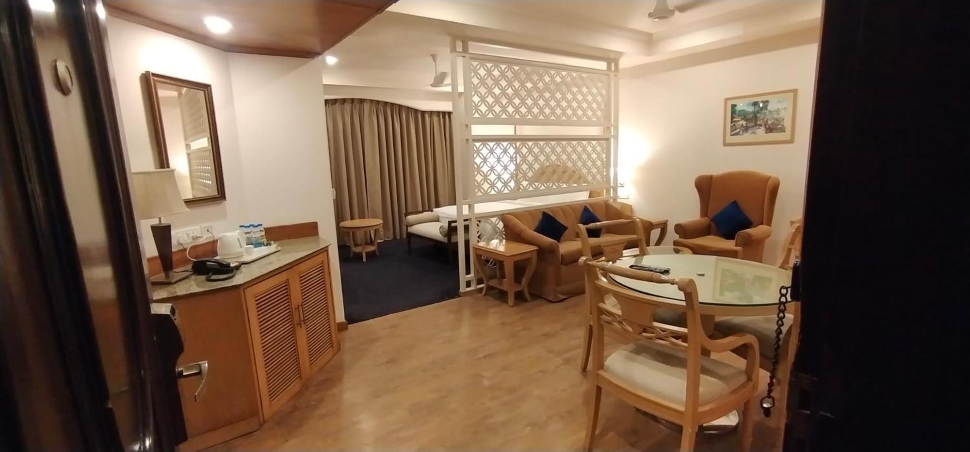 Inn Riviera جامو المظهر الخارجي الصورة
